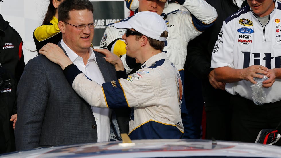 auto: mar 06 nascar sprint cup series kobalt 400