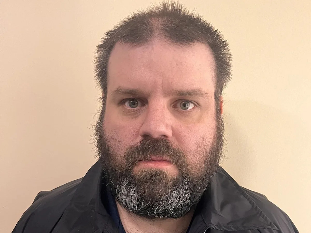 Edmonton police warn public after release of high-risk child sex offender