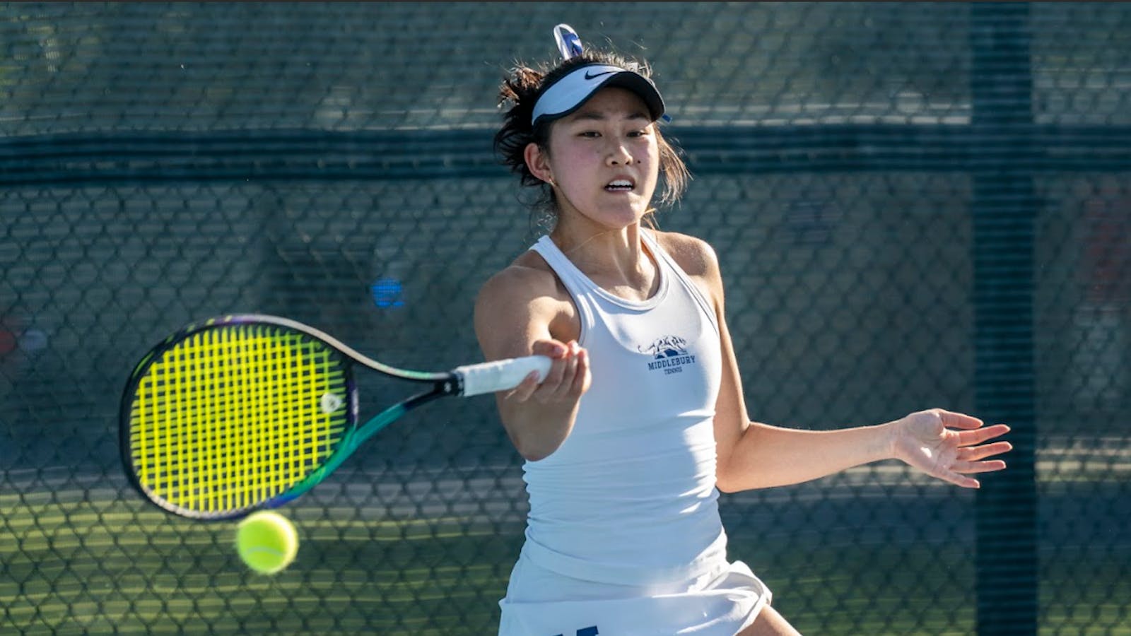 Women's tennis sweeps Trinity at home