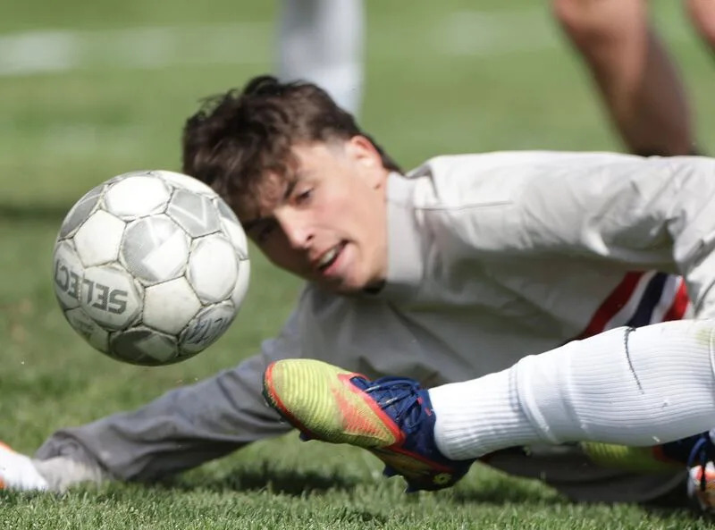 0428prpboyssoccer.spt