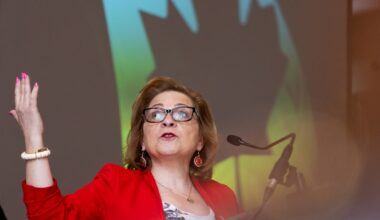 Immigration Minister faces criticism from lawyers after interview with influencer