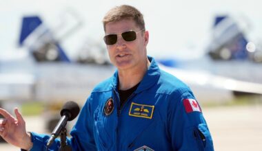 Astronaut Jeremy Hansen's wife prepares for lunar mission