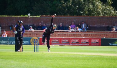 Heather Knight hits hundred as Somerset defeat Surrey by 136 runs