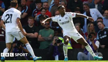 Premier League LIVE: Build-up, team news, score & live text updates