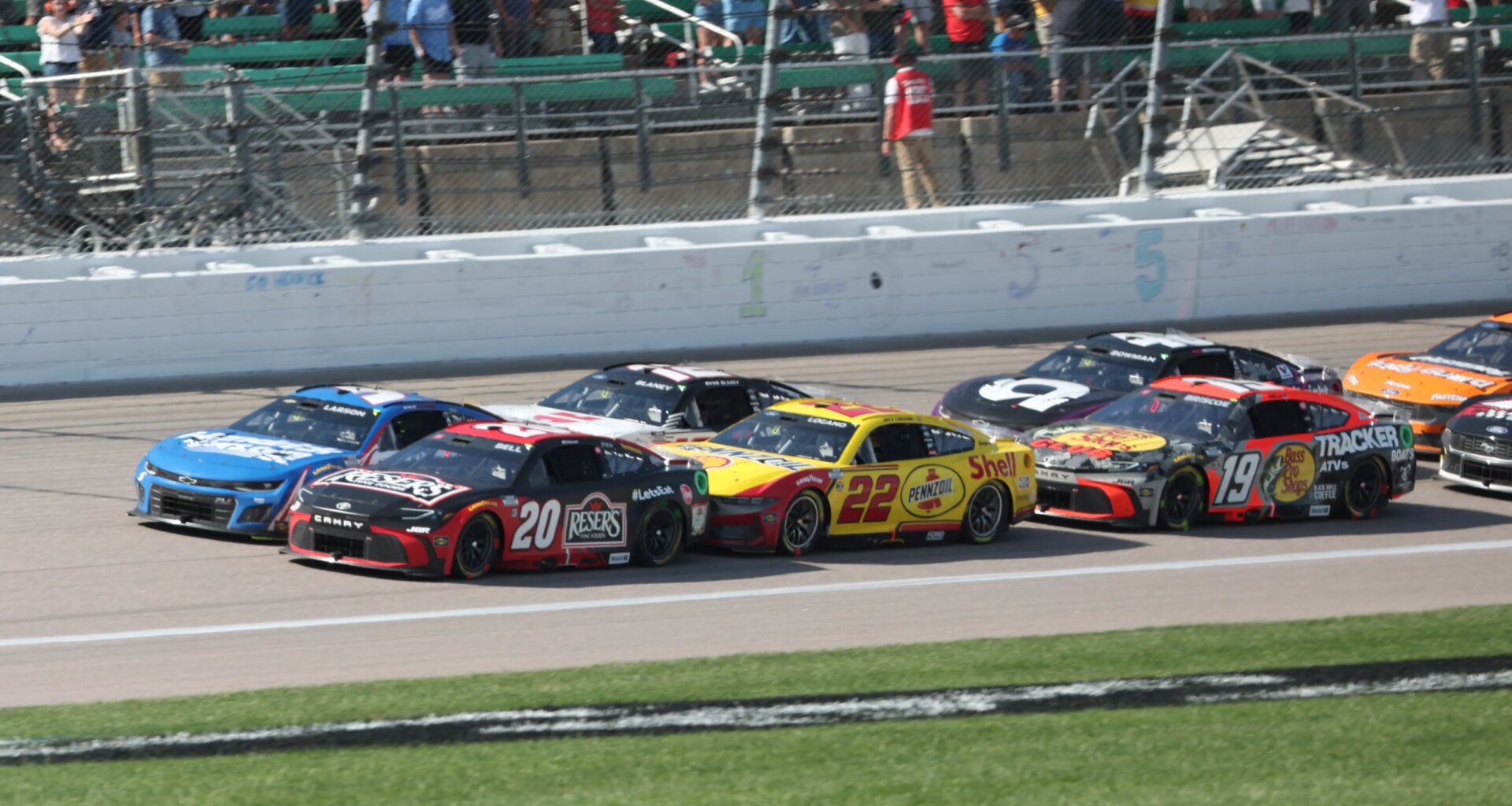 NASCAR Cup Series entry list for Kansas in April 2026