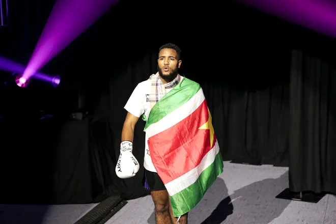 Donovan Wisse, GLORY 81