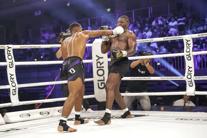 Donovan Wisse, GLORY 81