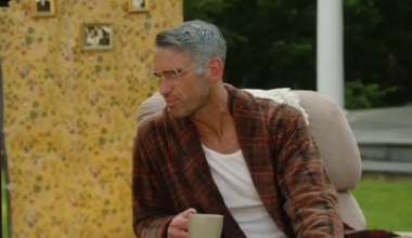 Hard Conversations in ‘Wrinkles & Rosé’