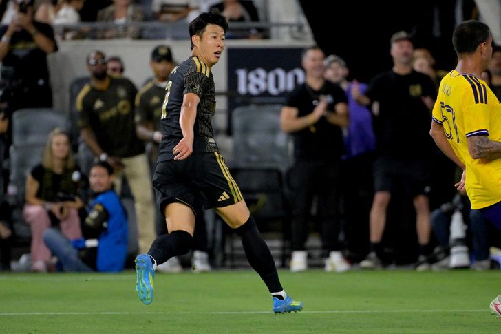 Son Heung-Min watches his shot on goal in the second half against Orlando City at BMO Stadium. Yonhap