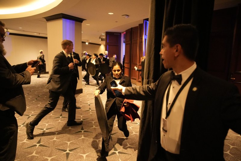 Trump returns to White House after shooting at Correspondents Dinner