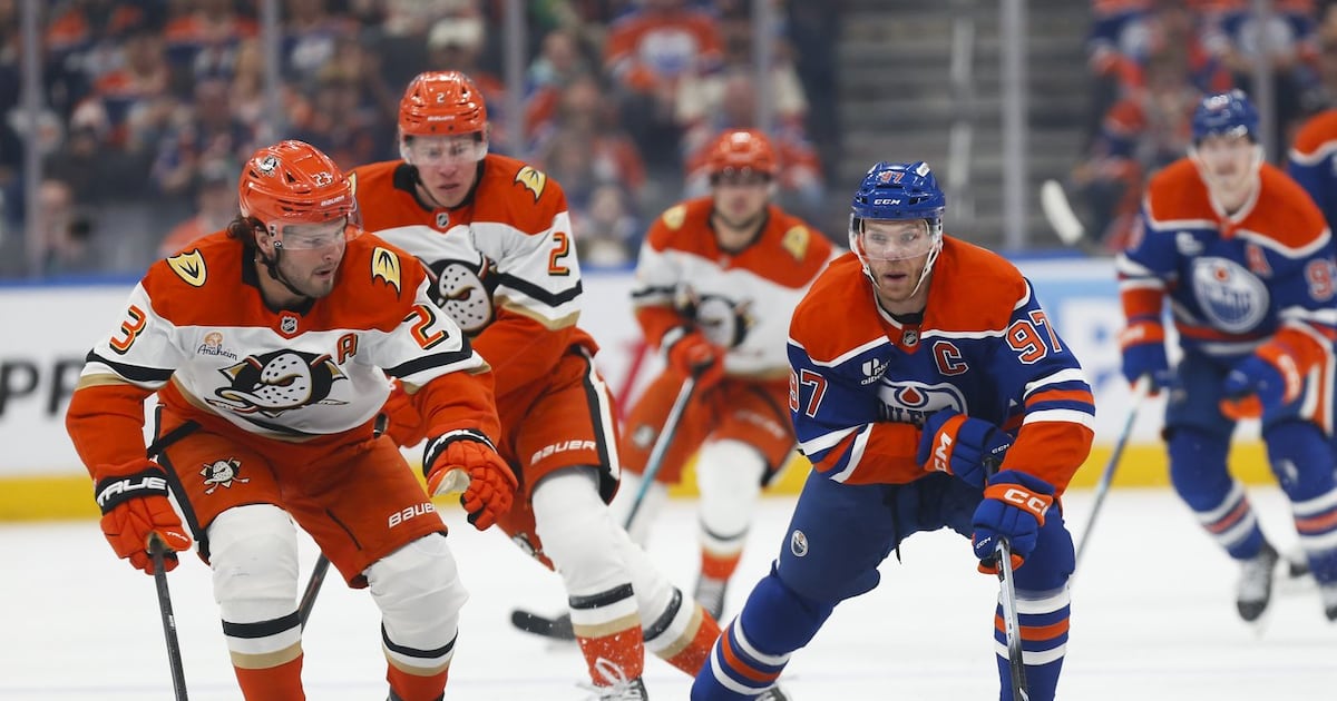 Connor McDavid labouring to start NHL playoffs for Edmonton Oilers