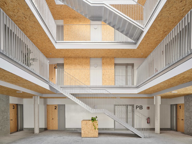 24 Affordable Housing Units in Igualada / 4RQ arquitectura + MBM Arquitectes - Interior Photography, Wood