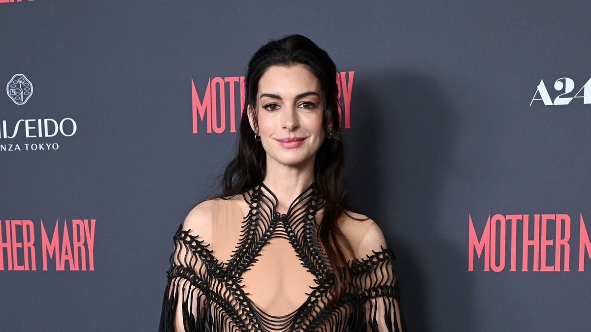 Anne Hathaway on the red carpet of Mother Mary