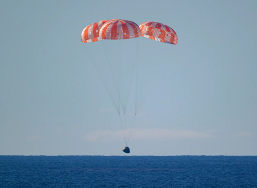 Artemis ii, splashdown, parachutes