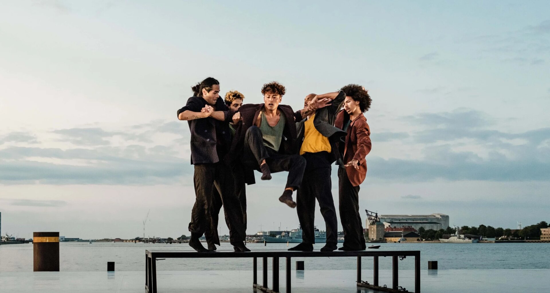 High-energy show BENCHED comes to the Vancouver International Children's Festival, May 26 to 31 — Stir