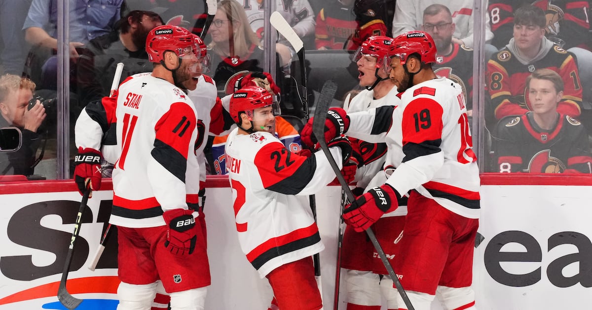 Carolina Hurricanes complete sweep of Ottawa Senators, advance to second round