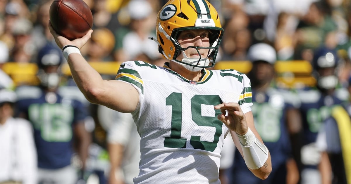 Canadian QB Taylor Elgersma signs deal with Winnipeg Blue Bombers