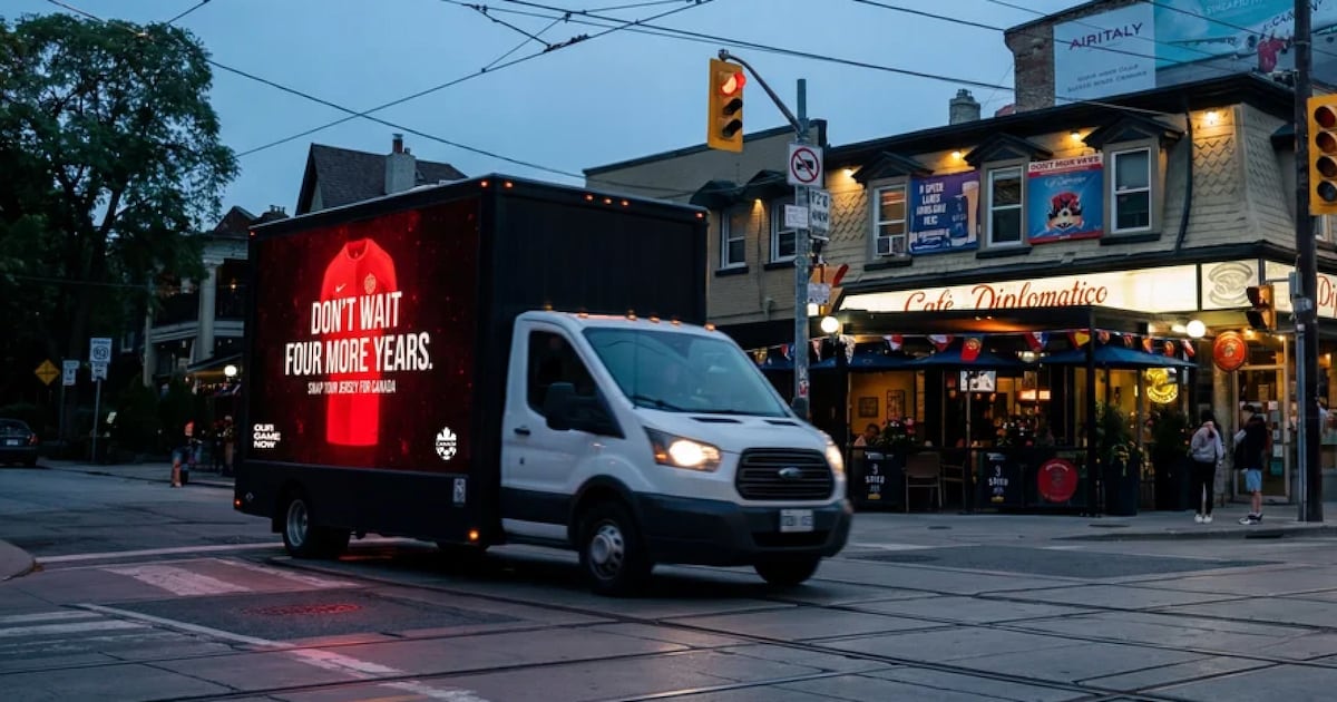 Soccer Canada hosts jersey swap