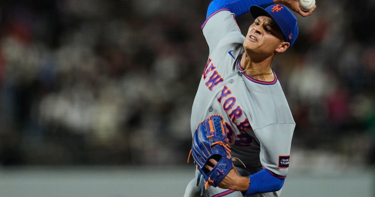 Holmes, Myers limit San Francisco Giants to three hits in New York Mets' romp
