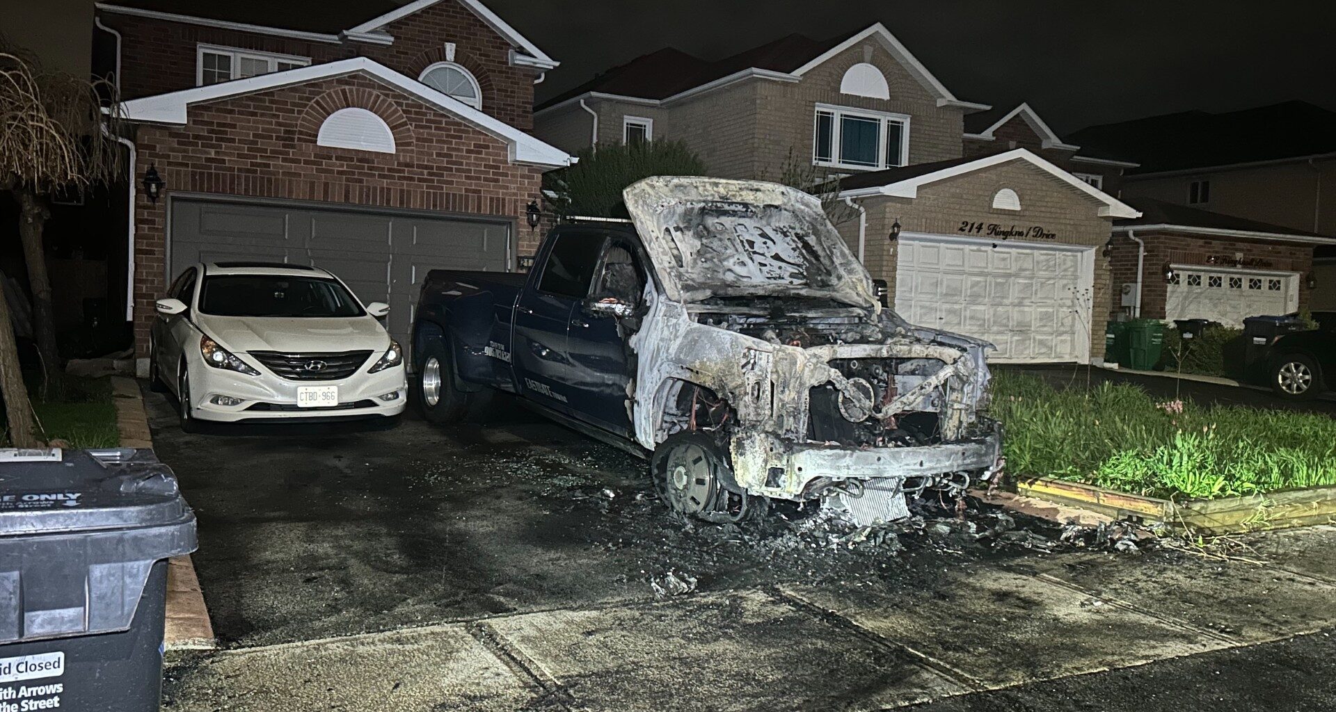 Another tow truck set ablaze in Brampton overnight