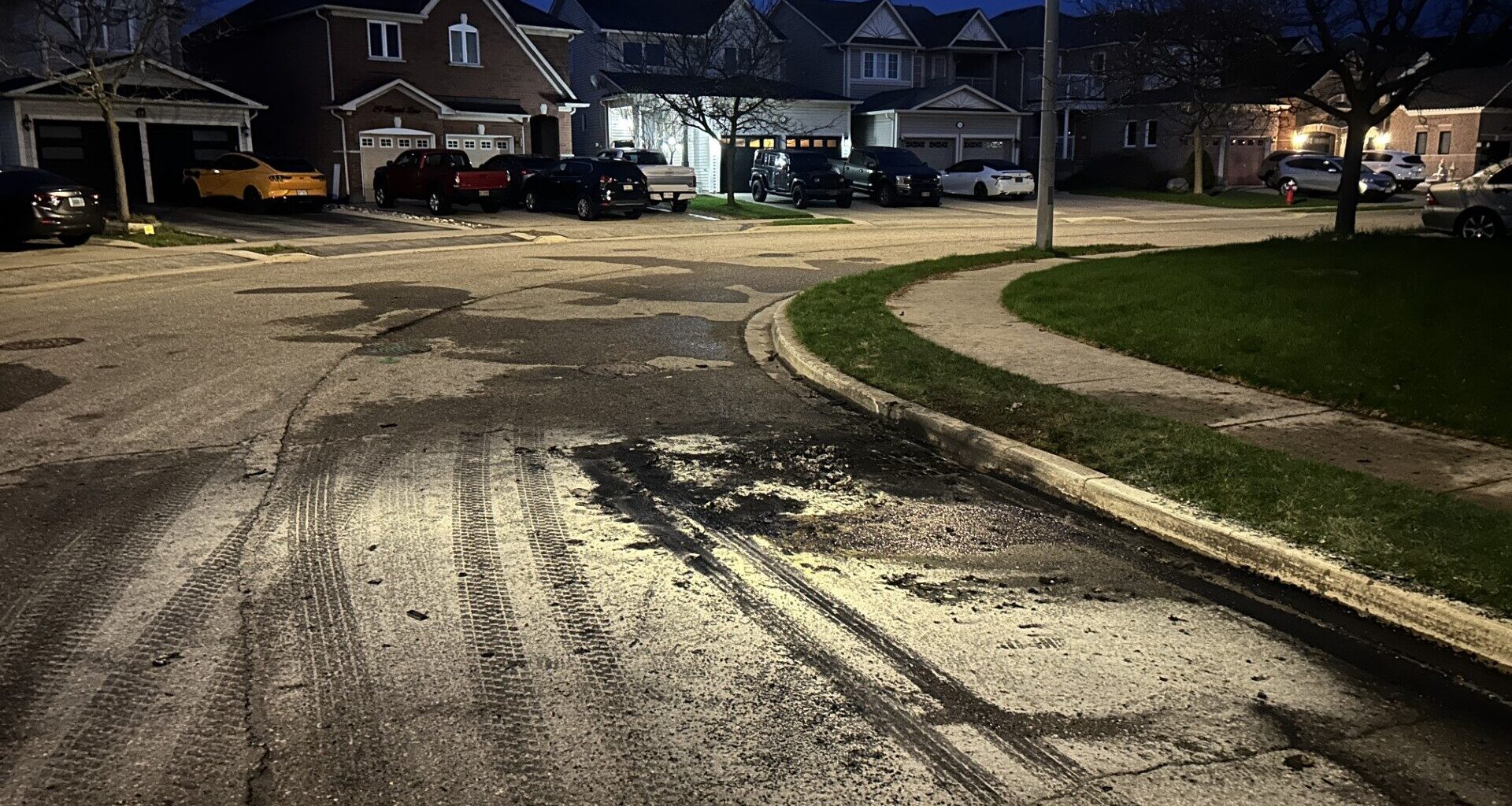 4 tow trucks torched in overnight arsons across Brampton