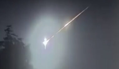 bright meteor lights up Vancouver sky overnight
