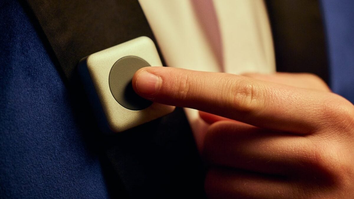 Button, an AI Gadget From Former Apple Staff, Is Giving a Whole Lot of Nothing