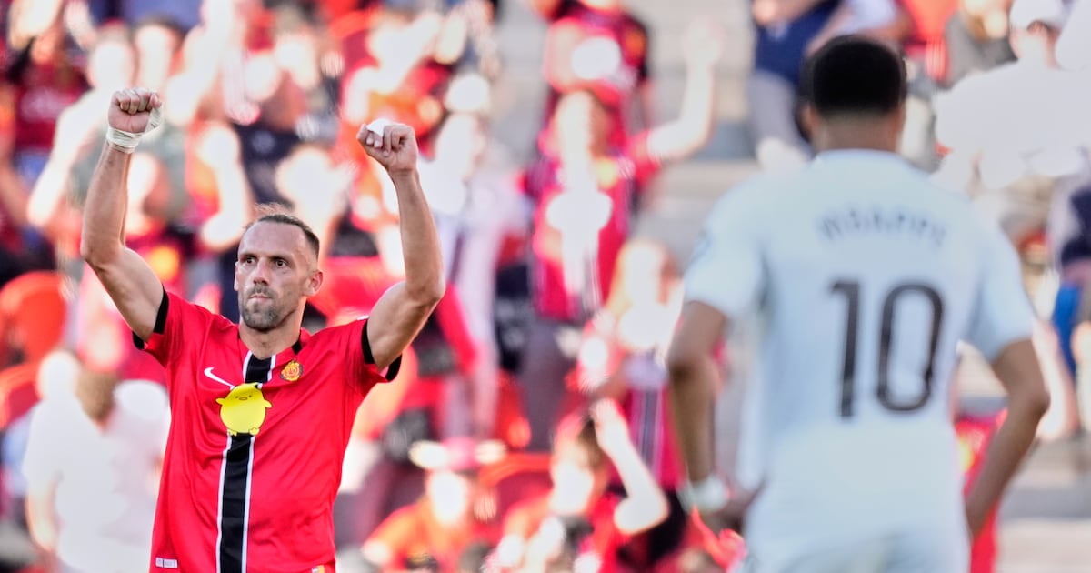 Real Madrid suffer late defeat at Mallorca