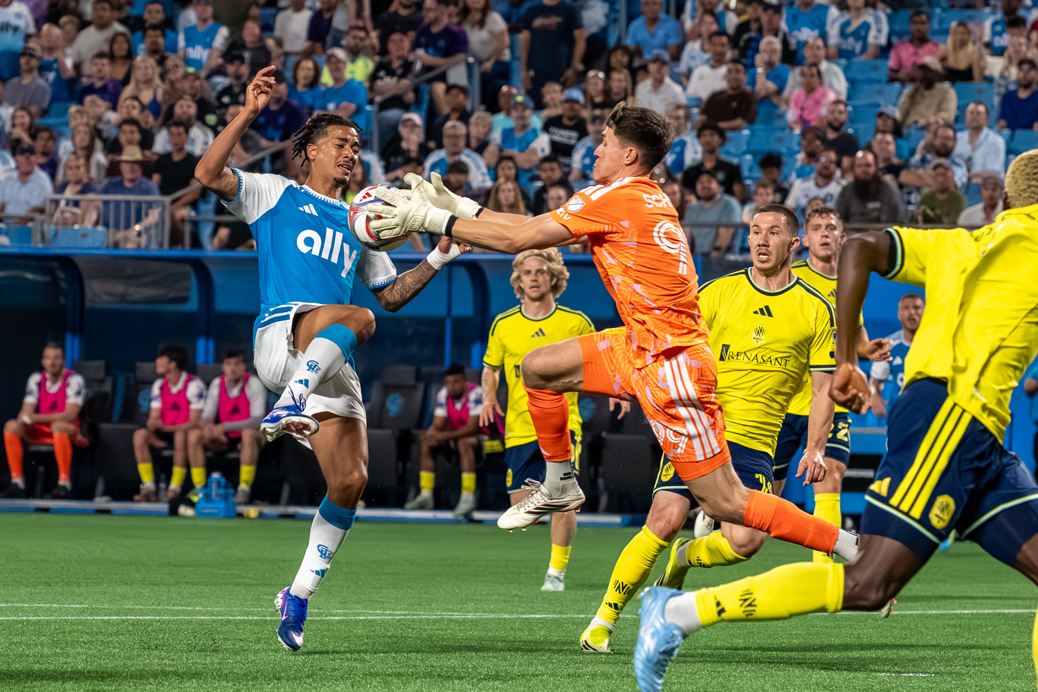 Charlotte Derby brings professional soccer sides together