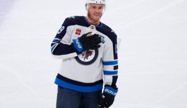 Jonathan Toews chosen as Winnipeg Jets’ Masterton Award Nominee - Winnipeg
