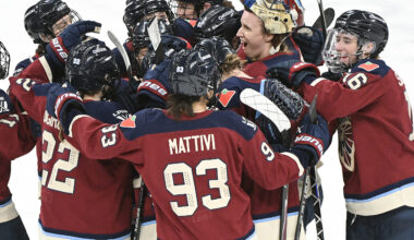 Montréal Victoire clinch PWHL playoff spot with win over Vancouver