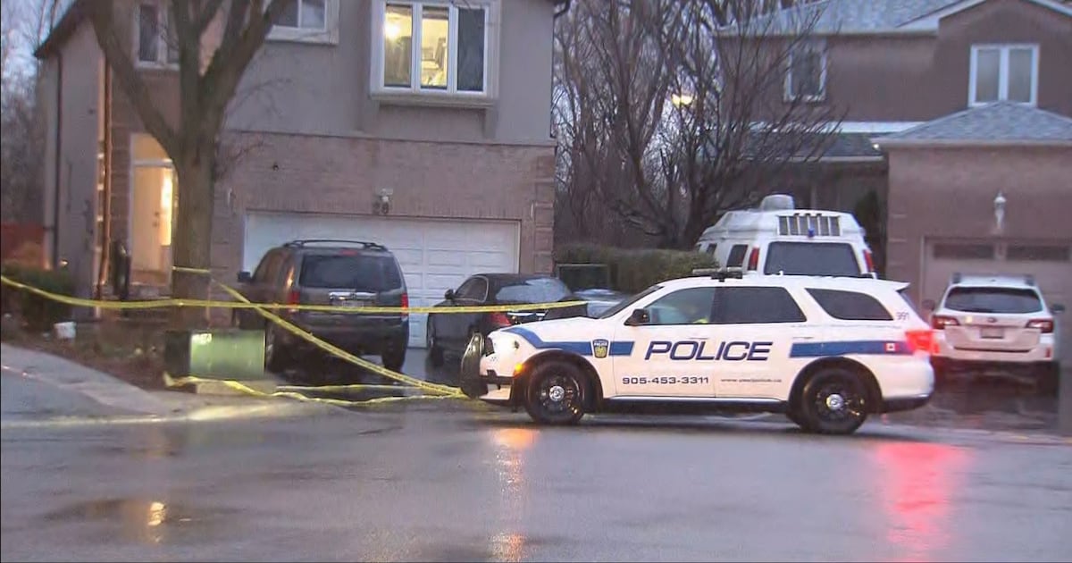 Brampton stabbing leaves 2 females in life-threatening condition