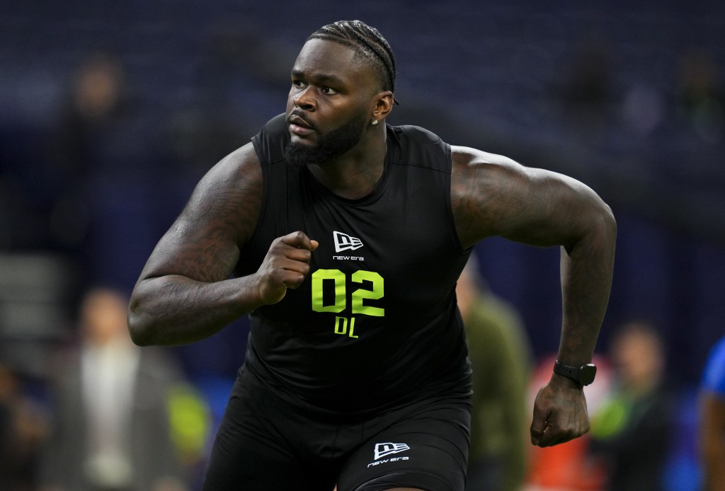 Florida's Caleb Banks could be an option in the 2026 NFL Draft for the Jets who could use a pass-rushing defensive lineman.