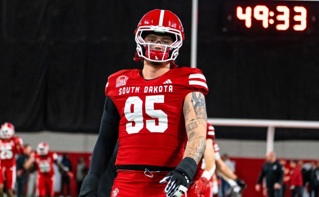 Winnipeg Blue Bombers sign four CFL Draft picks, plus undrafted free agent Carter Hooper