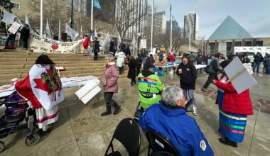 Opponents of Alberta separation rally outside Edmonton City Hall