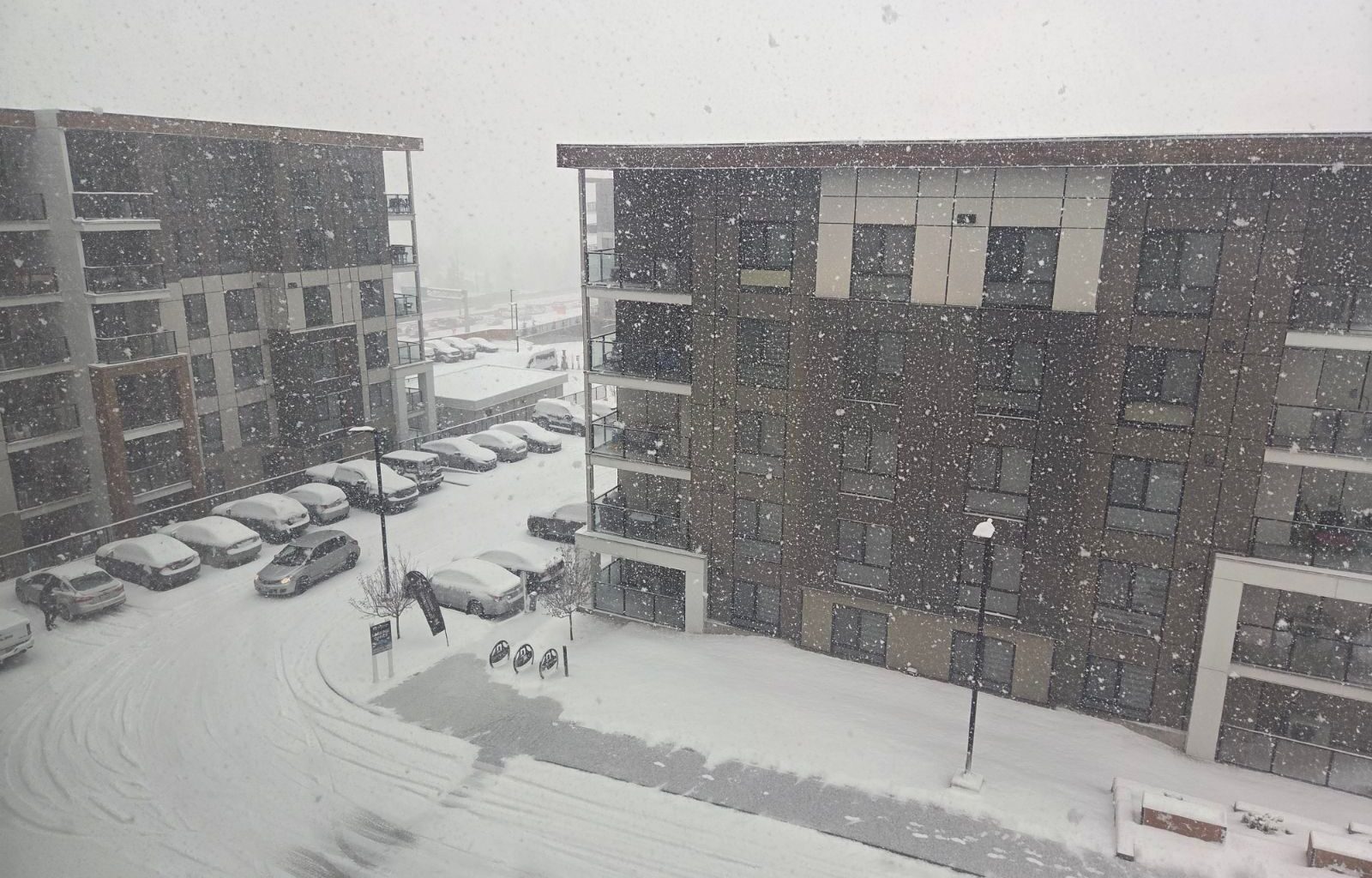 Towering snowpack nearing records west of Calgary