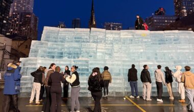 Drake’s massive ice sculpture downtown draws hundreds of people as police called to do crowd control - CTV News