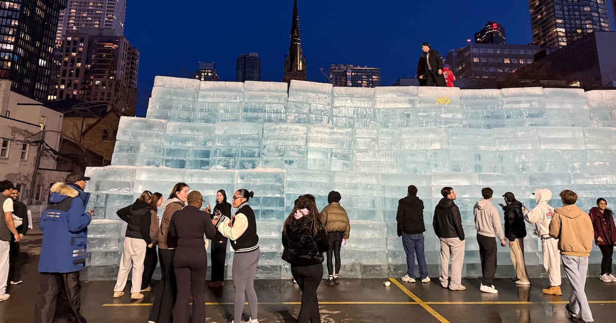 Drake’s massive ice sculpture downtown draws hundreds of people as police called to do crowd control - CTV News