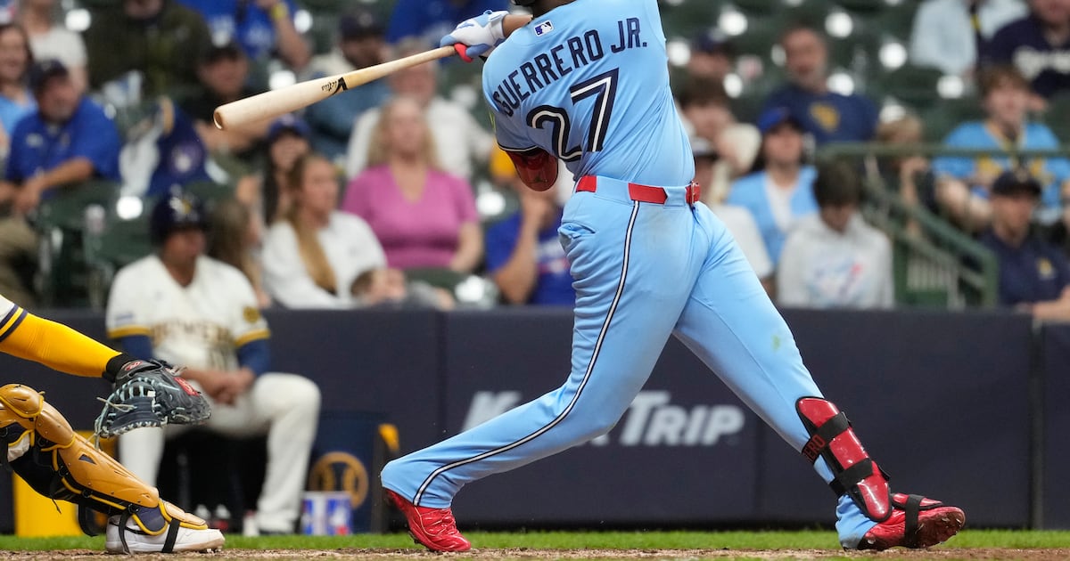 Toronto Blue Jays batter Brewers’ bullpen to win in 10 innings as Milwaukee drops sixth straight