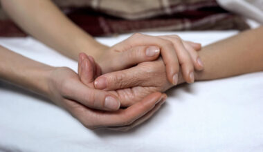Child psychiatrists urge pause on some euthanasia for under-25s