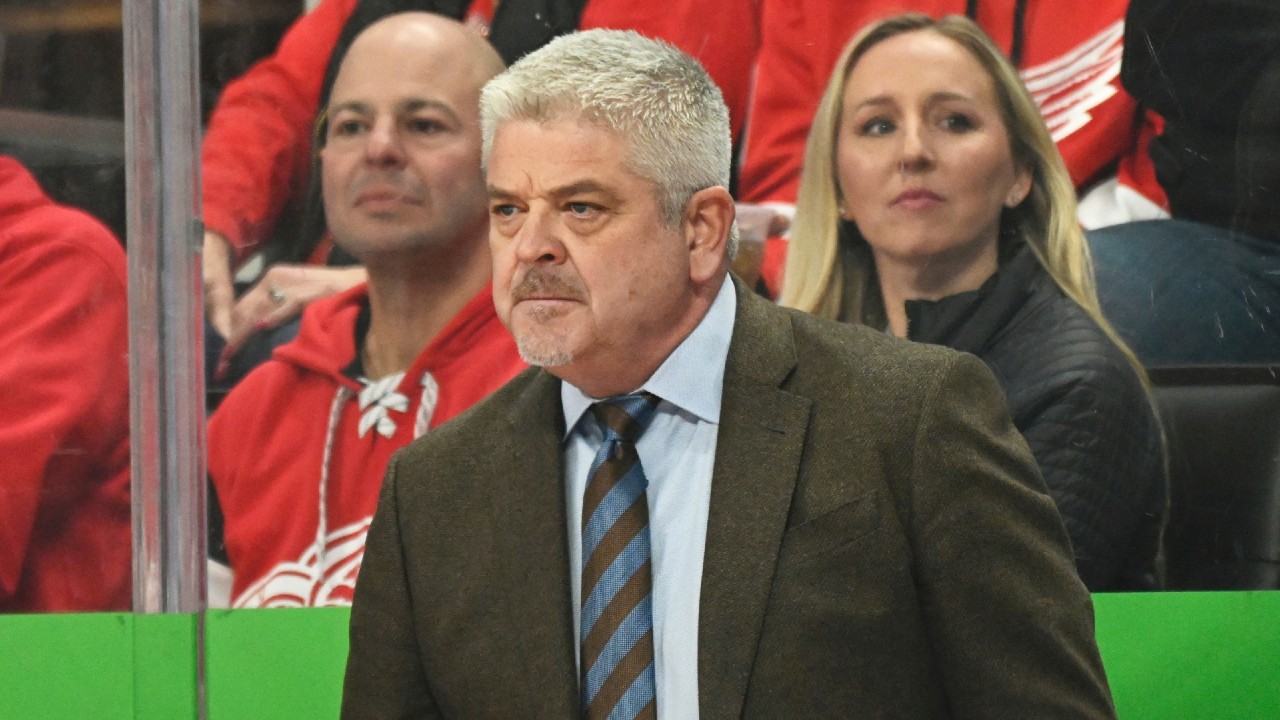 Red Wings' McLellan says he's embarrassed after blowout loss in finale