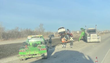 Transport truck in ditch slows Trans-Canada traffic near Elie - PortageOnline.com