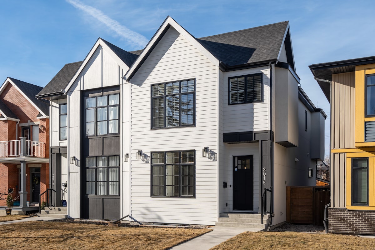 Bid with an escalation clause wins out in Calgary home sale