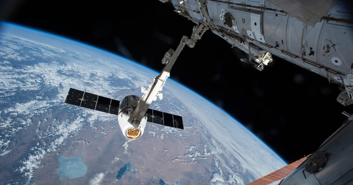 SpaceX, Blue Origin in focus after NASA’s Artemis success