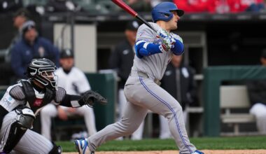 Toronto Blue Jays’ Daulton Varsho exits vs. Arizona Diamondbacks with left knee discomfort
