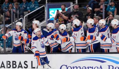 Connor McDavid nets hat trick on 5-point night as Oilers surge into first place in Pacific Division