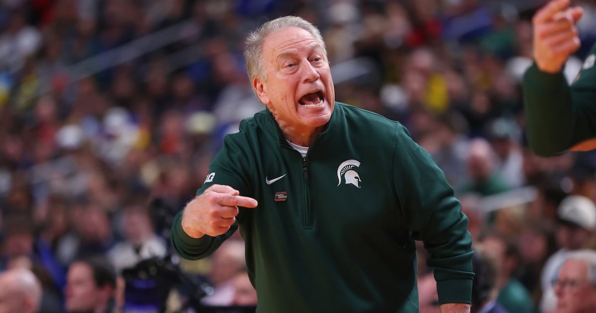 Michigan State's Tom Izzo says he had serious talks last year about coaching NBA's Phoenix Suns