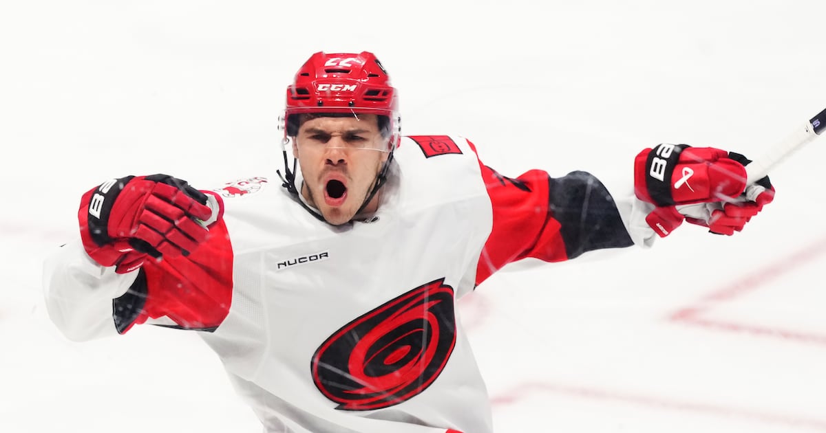 Logan Stankoven has Carolina Hurricanes on top over Ottawa Senators after first period in Game 3