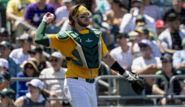 Toronto Blue Jays acquire C Willie MacIver from Rangers for cash considerations