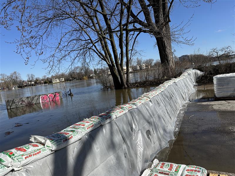 Montreal says city is 'ready' for possible flooding as river levels rise